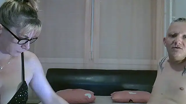 Snapshot of VanessaJoci chatting on September 24, 4:54 pm VanessaJoci online show from September 24, 4:54 pm