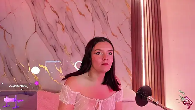 alicecute77 online show from September 26, 3:21 am