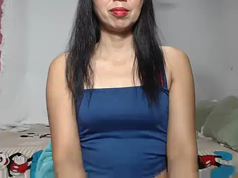 Snapshot of HelenaM chatting on September 25, 1:31 am HelenaM online show from September 25, 1:31 am