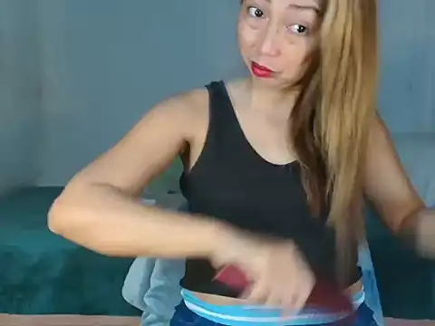 HelenaM online show from August 1, 11:58 pm