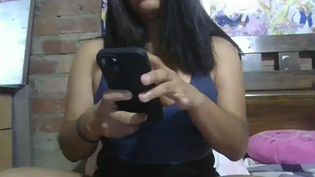 Snapshot of Suandenilo7 chatting on February 14, 1:46 am Suandenilo7 online show from February 14, 1:46 am