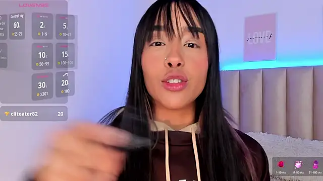 Snapshot of Aleja_ruizz chatting on September 24, 5:00 am Aleja ruizz online show from September 24, 5:00 am