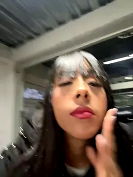 Snapshot of Aleja_ruizz chatting on November 22, 6:56 am Aleja ruizz online show from November 22, 6:56 am