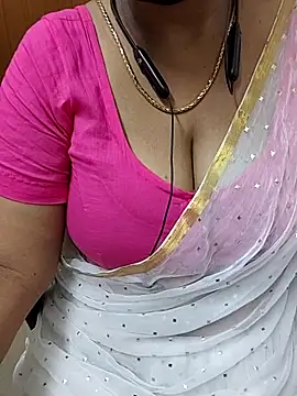 tami lavanya online show from June 11, 6:06 pm