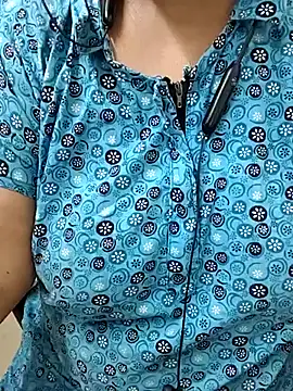 tami lavanya online show from August 9, 3:44 am