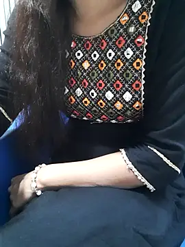 Snapshot of Aarti-kumri chatting on October 5, 8:23 am Aarti-kumri online show from October 5, 8:23 am