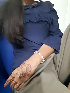 Snapshot of Aarti-kumri chatting on October 15, 9:31 am Aarti-kumri online show from October 15, 9:31 am