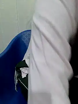 Snapshot of Aarti-kumri chatting on October 31, 10:27 am Aarti-kumri online show from October 31, 10:27 am