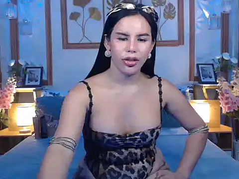 Yakarena online show from November 26, 1:23 pm