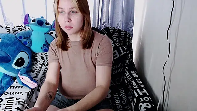 RoyAngela online show from September 10, 7:19 am