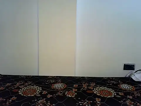 Snapshot of MYRA_GIRL21 chatting on September 17, 5:42 am MYRA GIRL21 online show from September 17, 5:42 am