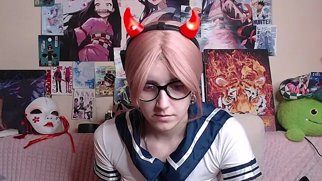 Snapshot of AliceChio chatting on December 2, 7:42 pm AliceChio online show from December 2, 7:42 pm