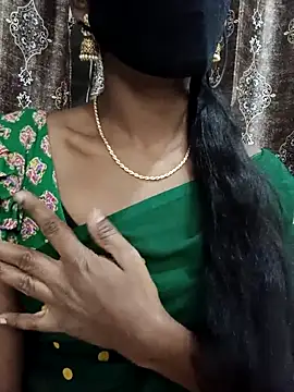 Snapshot of kavya-telugu84 chatting on December 1, 4:01 pm kavya-telugu84 online show from December 1, 4:01 pm