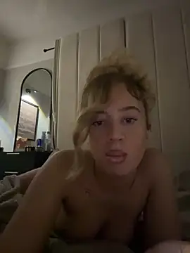 Snapshot of Aurorajadex chatting on September 21, 1:51 am Aurorajadex online show from September 21, 1:51 am