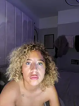 Snapshot of Aurorajadex chatting on October 2, 7:43 pm Aurorajadex online show from October 2, 7:43 pm