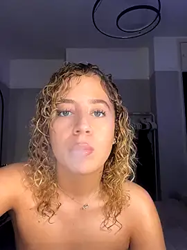 Snapshot of Aurorajadex chatting on October 13, 9:04 pm Aurorajadex online show from October 13, 9:04 pm