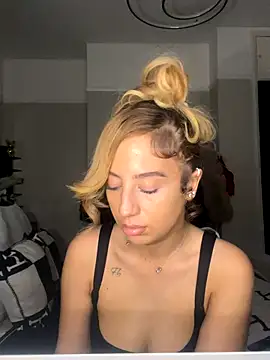 Snapshot of Aurorajadex chatting on October 22, 4:29 pm Aurorajadex online show from October 22, 4:29 pm