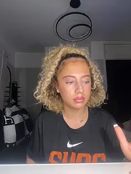 Snapshot of Aurorajadex chatting on October 29, 8:10 pm Aurorajadex online show from October 29, 8:10 pm