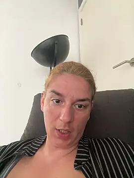 hottyFcup online show from June 28, 12:22 pm