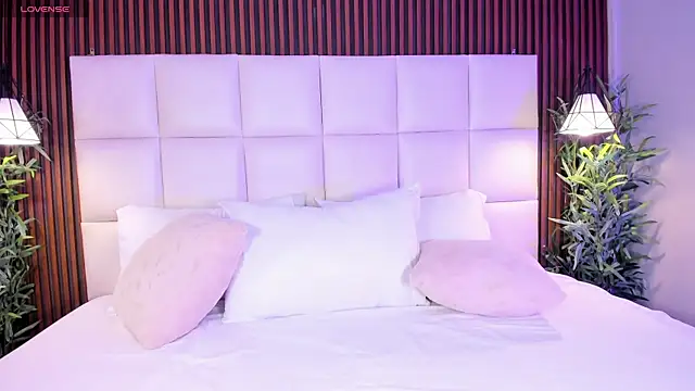 DulceGreem online show from January 6, 11:36 am