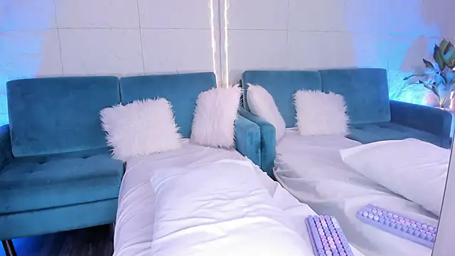 DulceGreem online show from March 13, 8:37 pm