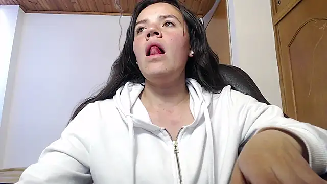 Snapshot of Skylar_Serenity chatting on September 16, 8:54 pm Skylar Serenity online show from September 16, 8:54 pm