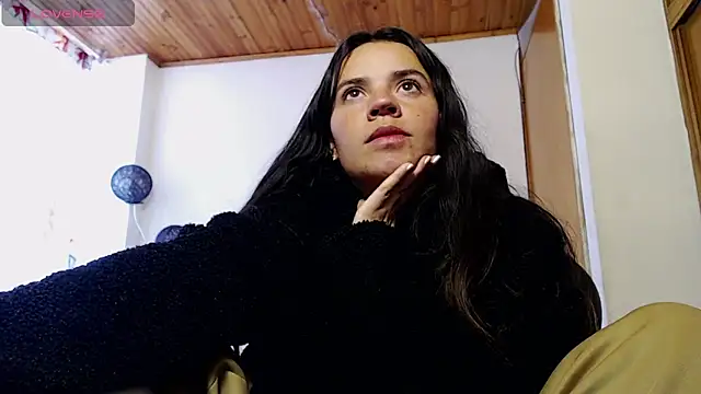 Snapshot of Skylar_Serenity chatting on October 30, 7:47 pm Skylar Serenity online show from October 30, 7:47 pm