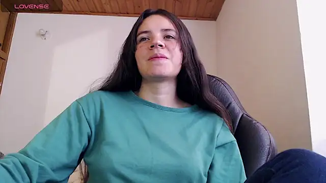 Snapshot of Skylar_Serenity chatting on November 20, 5:45 pm Skylar Serenity online show from November 20, 5:45 pm