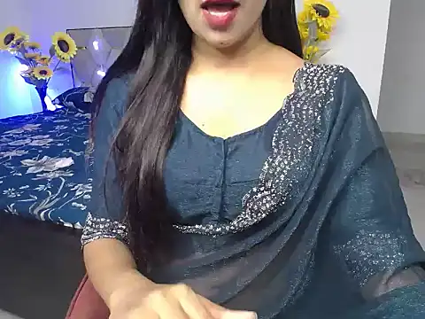 Snapshot of Little_queenn chatting on September 24, 5:38 pm Little queenn online show from September 24, 5:38 pm