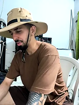 giannis090 online show from October 3, 4:42 am