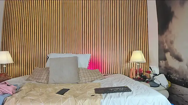 keeyla stone online show from September 23, 10:13 pm