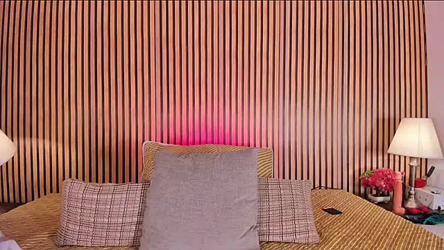 keeyla stone online show from October 9, 9:35 pm