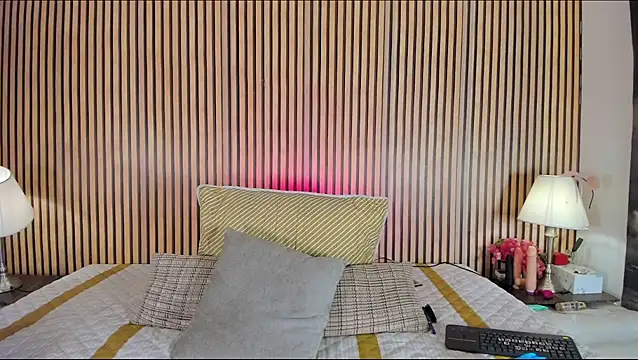 keeyla stone online show from October 22, 8:52 pm