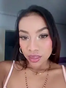 keeyla stone online show from December 1, 8:47 pm