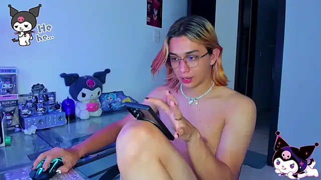 Snapshot of KeitaMoon chatting on September 19, 9:59 pm KeitaMoon online show from September 19, 9:59 pm