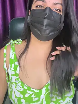 Snapshot of best_couple19 chatting on November 4, 5:56 pm best couple19 online show from November 4, 5:56 pm