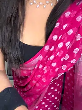 Snapshot of best_couple19 chatting on December 18, 6:47 pm best couple19 online show from December 18, 6:47 pm