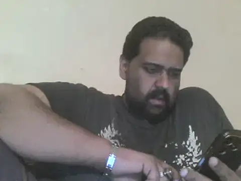 Snapshot of elpoop7305 chatting on May 16, 12:04 pm elpoop7305 online show from May 16, 12:04 pm