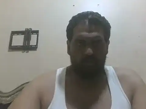 Snapshot of elpoop7305 chatting on May 20, 3:56 am elpoop7305 online show from May 20, 3:56 am