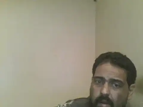 Snapshot of elpoop7305 chatting on June 7, 11:14 am elpoop7305 online show from June 7, 11:14 am