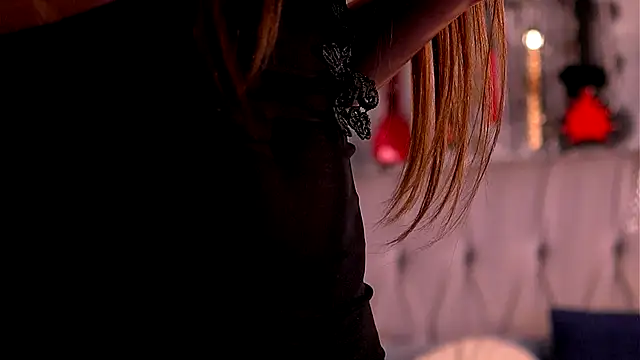 DahliaVonLure online show from September 13, 5:51 am