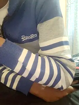 Snapshot of INTERNATIONAL0001 chatting on November 12, 1:28 am INTERNATIONAL0001 online show from November 12, 1:28 am