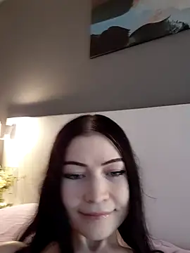Snapshot of DragonFoxie chatting on July 2, 6:14 pm DragonFoxie online show from July 2, 6:14 pm