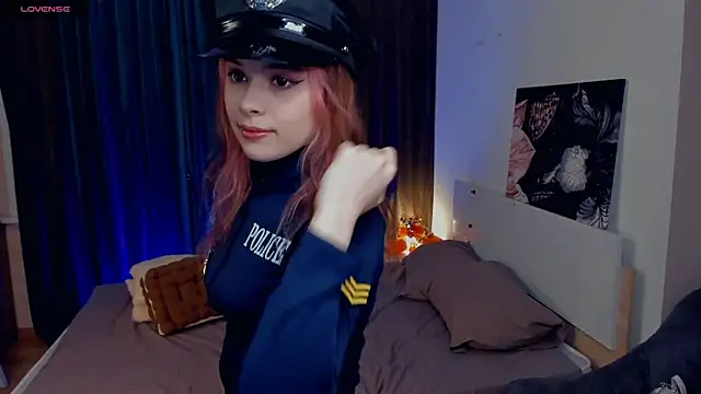 VedaSchulz online show from December 16, 6:57 pm