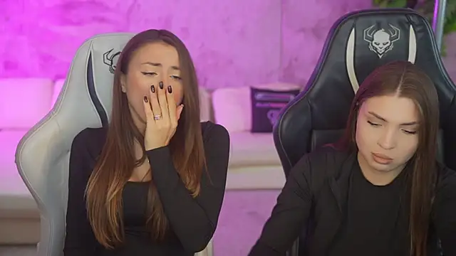 Snapshot of Luna_secretgirl chatting on October 29, 8:05 am Luna secretgirl online show from October 29, 8:05 am