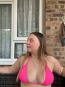 Snapshot of SexySashaxox chatting on June 21, 12:30 pm SexySashaxox online show from June 21, 12:30 pm