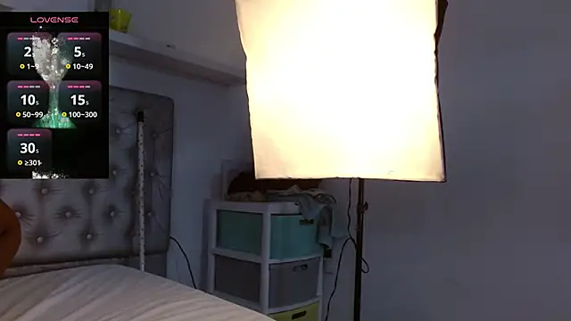 angiellam online show from October 9, 6:17 pm