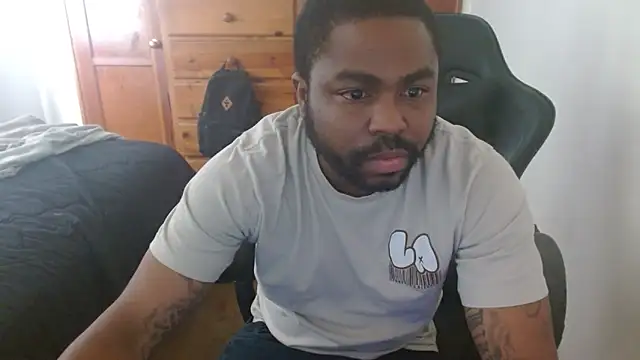 Breadwinnah online show from October 22, 8:08 pm