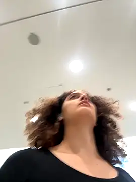 Snapshot of DreamThickCouple chatting on September 18, 3:58 pm DreamThickCouple online show from September 18, 3:58 pm