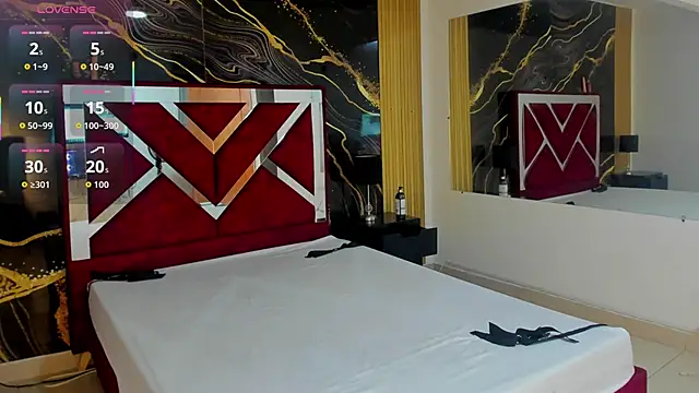 VioletRose as online show from January 8, 8:55 pm